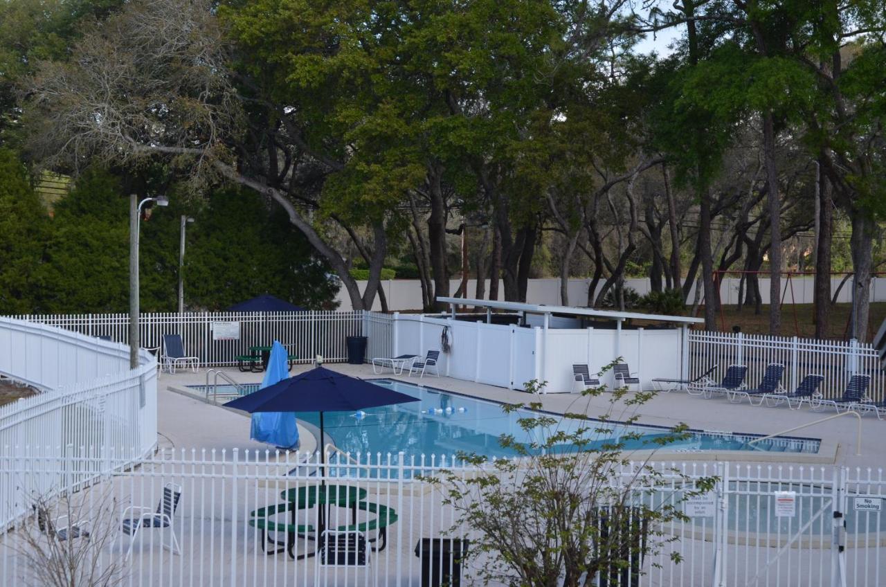 Spanish Main Rv Resort Thonotosassa Экстерьер фото
